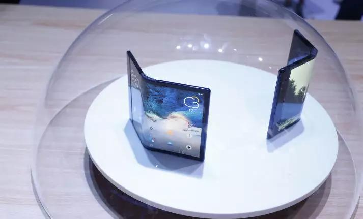 蝉翼"柔性屏手机火爆发布 您却忽略了它?